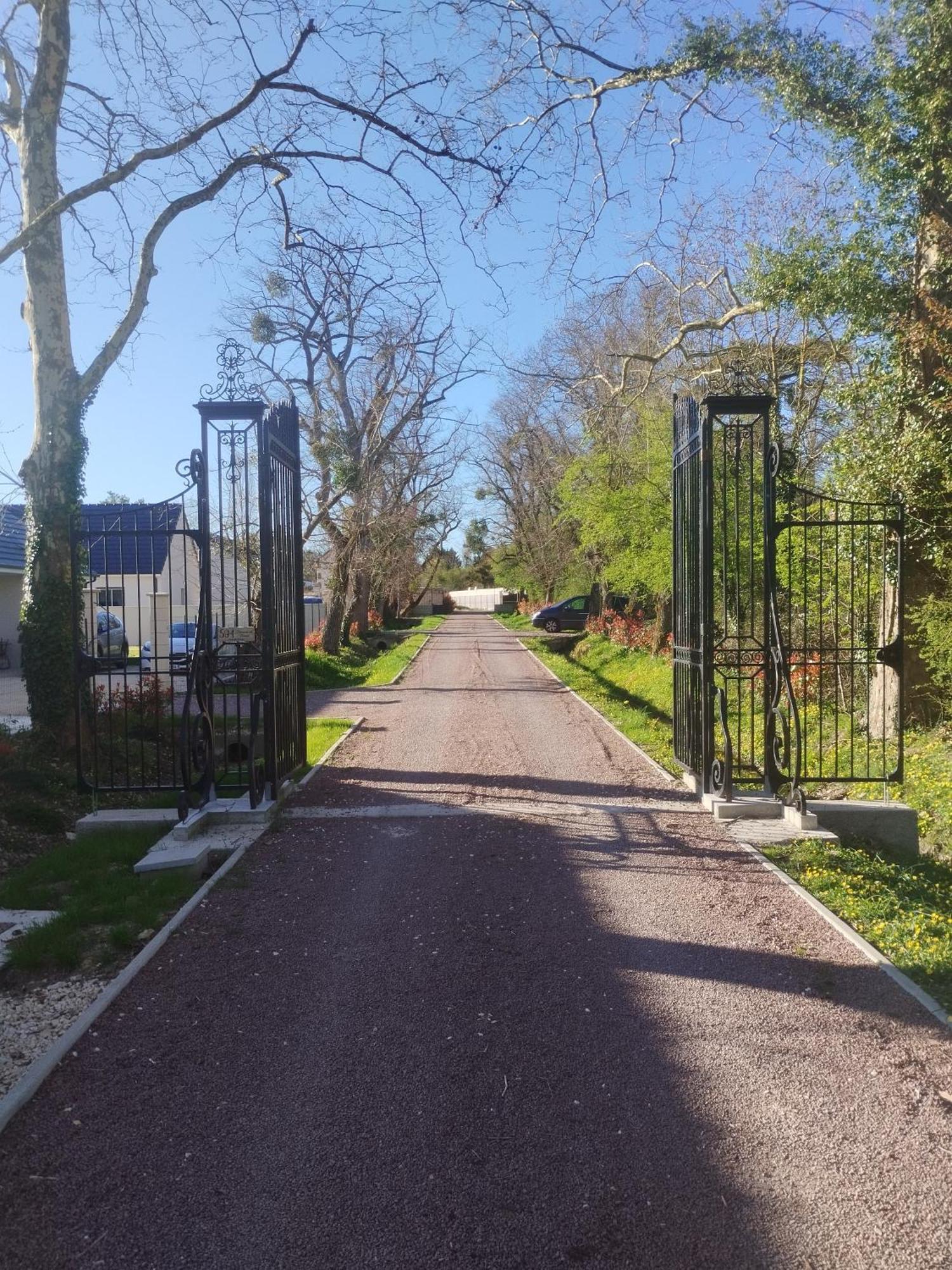 Domaine De Veauce Proche De Bourges *
